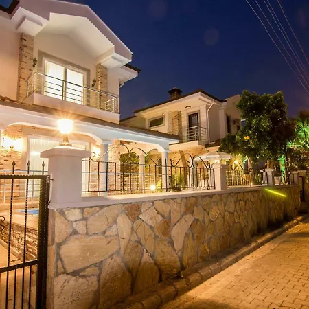 Lighthouse Lilia Vilă *