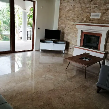 Lighthouse Lilia Vilă *