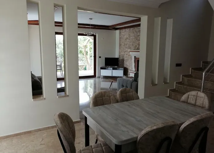 Lighthouse Lilia 费特希耶