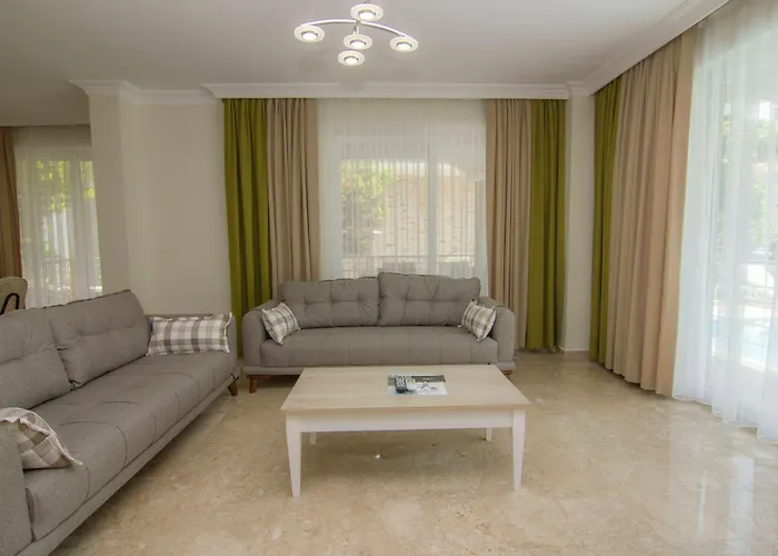 Lighthouse Lilia 费特希耶