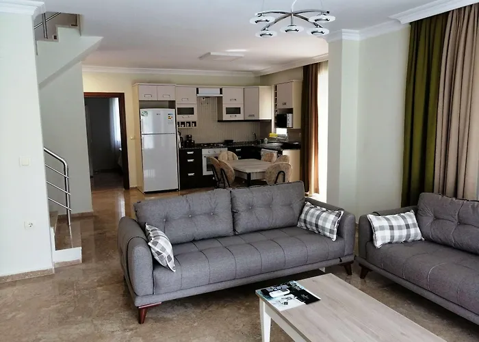 Lighthouse Lilia 费特希耶