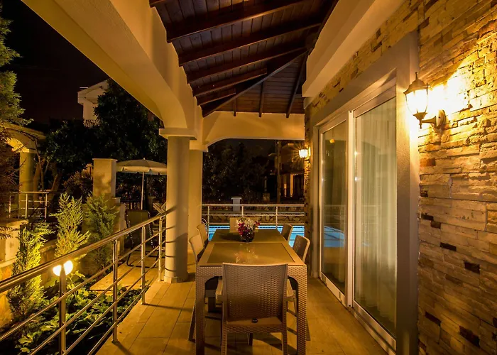 Lighthouse Lilia 费特希耶