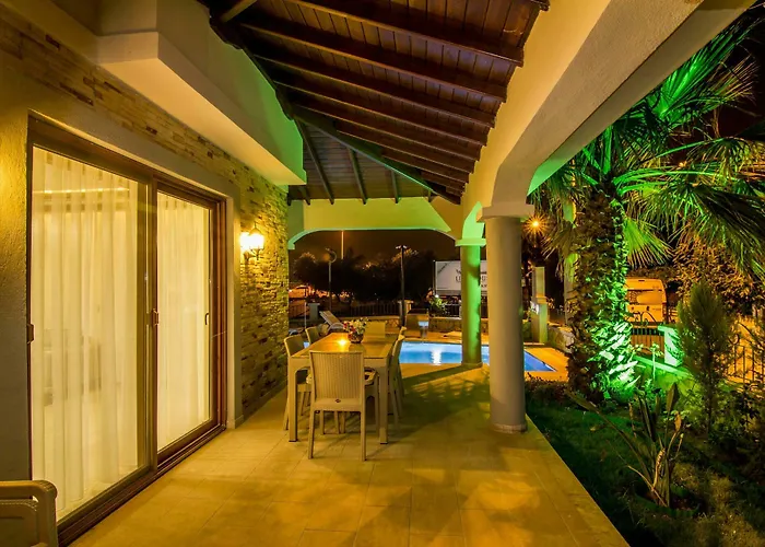 Lighthouse Lilia * 费特希耶